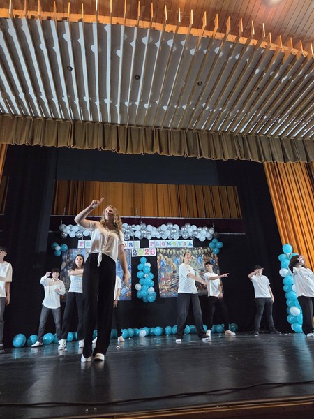 🎓 Festivitatea de premiere a absolvenților claselor a VIII-a A și a VIII-a B